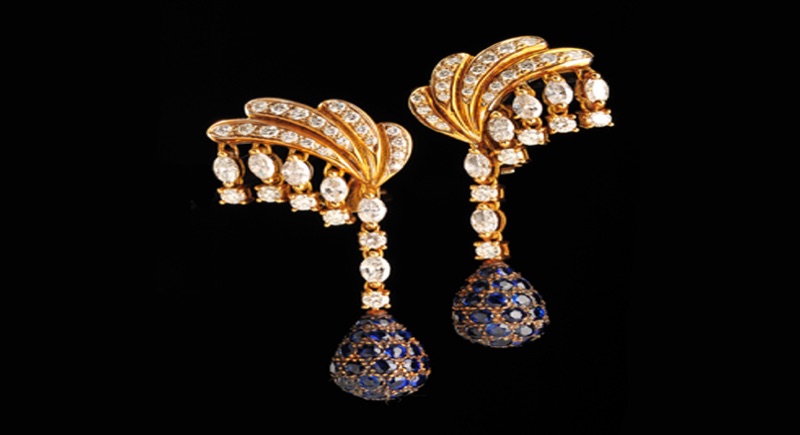 Earrings — A1294218939