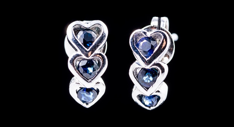Earrings — A1495615399