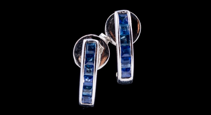 Earrings — A1495615444