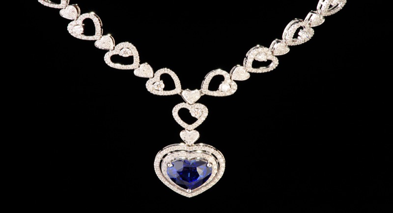 Necklaces — A1293611762